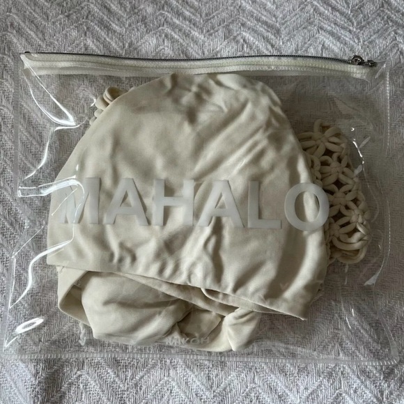 MIKOH

NWOT | Floripa Top (L) & Tamarindo Bottom Bikini (M)

Bone Edition - Picture 5 of 7